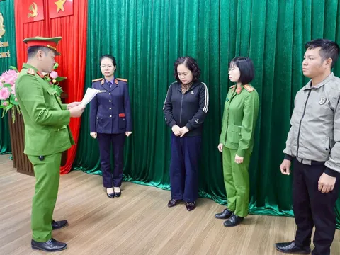 Bắt 2 nữ cán bộ thuế nhận 4,3 tỷ đồng của doanh nghiệp