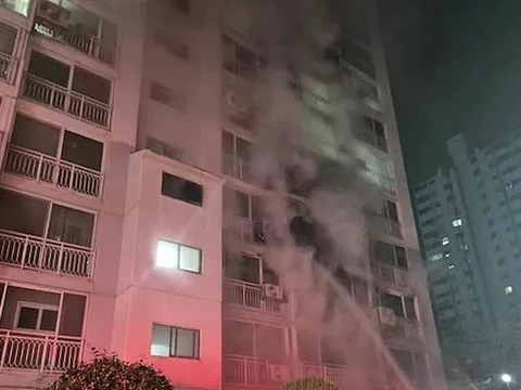 Không được mua điện thoại mới, nữ sinh "nổi điên" và có hành động khiến cả chung cư bốc cháy dữ dội