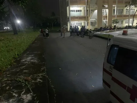 Nghi vấn nam sinh viên năm 3 nhảy lầu tự tử trong 1 trường đại học ở TPHCM
