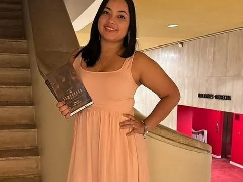 Bác sĩ trẻ tử vong bí ẩn tại siêu thị, thi thể không mặc quần áo được phát hiện trong tủ đông