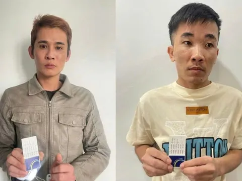 Bắt quả tang 4 đối tượng "mở tiệc" ma túy trong căn hộ cao cấp