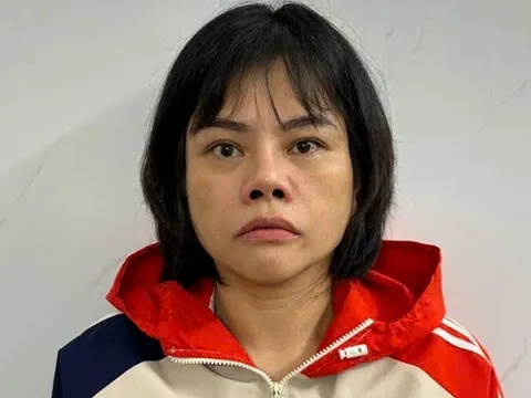 Bắt "con bạc" Phạm Thị Minh Huệ