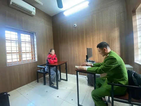 Đối tượng Nguyễn Thị Châm ra đầu thú