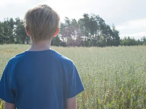 “Sát thủ nhí” 12 tuổi nổ súng nhầm mục tiêu khiến 1 người tử vong