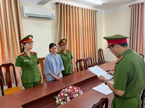 Bắt Nguyễn Thị Hồng Đào