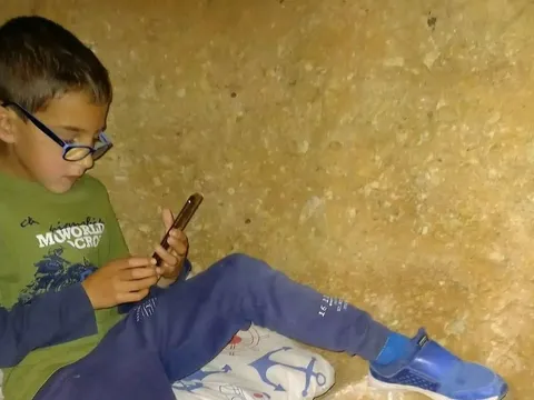 Giận dỗi cha mẹ, cậu bé âm thầm tạo nên “căn cứ bí mật” dưới lòng đất suốt gần 1 thập kỷ