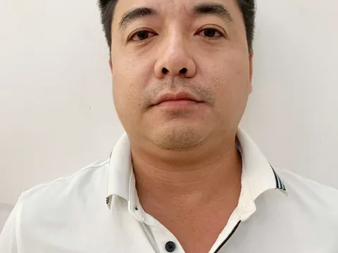 Ngô Minh Sang, Giám đốc ngân hàng chiếm đoạt hơn 5 tỷ đồng đã ra đầu thú