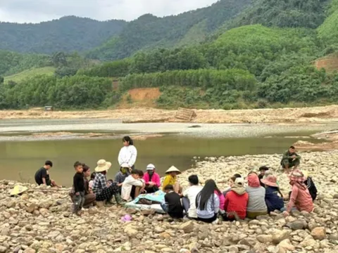 Hai học sinh lớp 3 đuối nước, tử vong thương tâm khi tắm suối