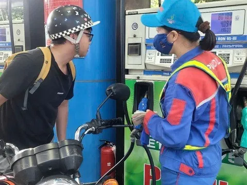 Hàng chục triệu xe máy, ô tô cần chú ý gì khi phải dùng xăng E10 từ 1/6?