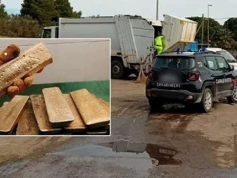 Vô tình vứt 20 thỏi vàng vào thùng rác