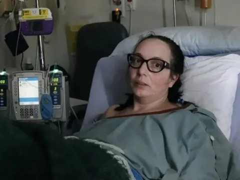 Bay sang nước ngoài phẫu thuật giảm cân vì chi phí rẻ, người phụ nữ phải cắt bỏ toàn bộ dạ dày