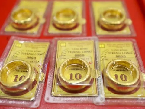 Đối với nhẫn 9999 đã bán ra, tiệm vàng có được từ chối mua lại không?