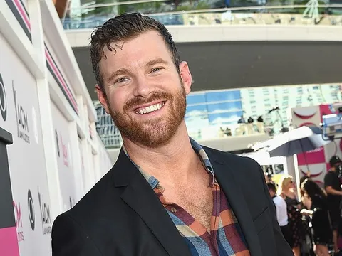 Từng nổi tiếng từ show hẹn hò đình đám, nam ca sĩ giờ lại bị bắt vì cáo buộc hành hung khiến fan không khỏi ngỡ ngàng