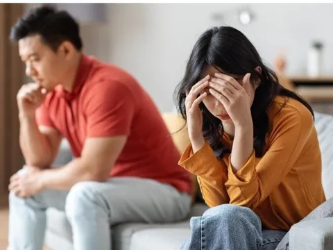 Chồng dẫn về đứa trẻ lạ gọi anh là “bố”, mẹ chồng đặt cả gia tài trước mặt, đến lúc này tôi mới hiểu mình phải chọn gì