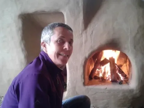 Bỏ phố về quê để sống an yên giữa thiên nhiên, nhưng thực tế khiến cặp vợ chồng kiệt quệ cả thể lực lẫn tinh thần