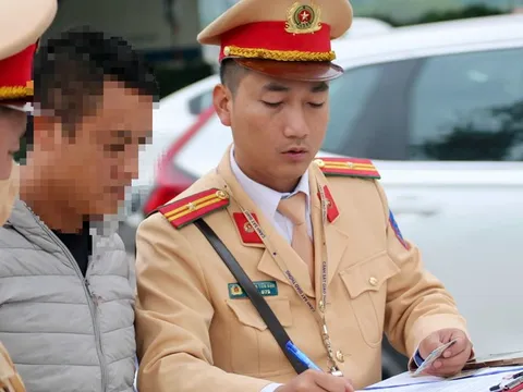 Từ 15/5, mức phạt xe máy, ôtô vi phạm lỗi này tăng gấp 4-6 lần lên đến 20 triệu đồng, ai cũng nên biết