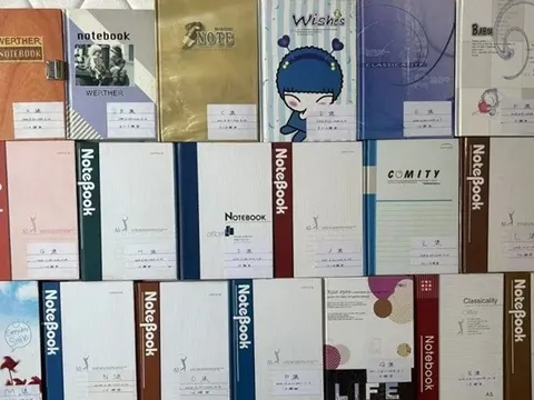 20 năm viết nhật ký cho con, người cha đơn thân để lại những dòng chữ khiến ai cũng nghẹn lòng