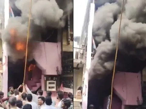 Ngôi nhà bỗng hóa thành biển lửa chỉ trong vài phút, cả gia đình 5 người không kịp chạy thoát khiến ai nghe cũng nghẹn lòng