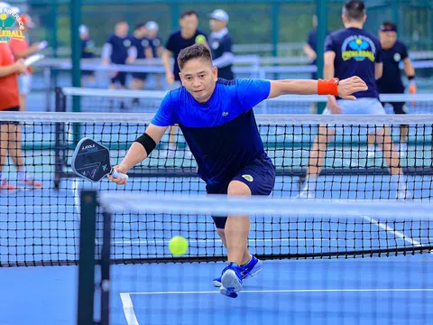 Liên hoan, trao giải kỉ niệm ngày thành lập CLB Pickleball Vinhomes Riverside