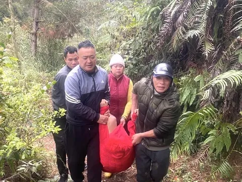 Lạng Sơn: Công an xã Mai Pha hỗ trợ tìm được công dân đi lạc mắc kẹt ở trong rừng