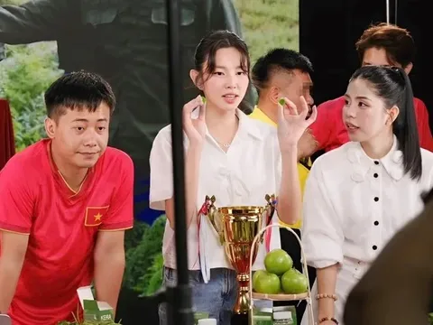 Lùm xùm kẹo rau Kera: Soi cách kiếm tiền của Quang Linh Vlogs