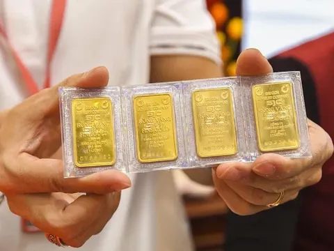 Vàng lao dốc, kịch bản năm 2011 có tái diễn?