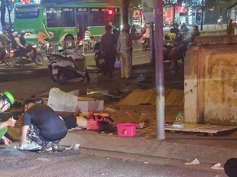 Nhân chứng tiết lộ khoảnh khắc "xe điên" gây tai nạn kinh hoàng ở TP.HCM, 2 người chết tại chỗ