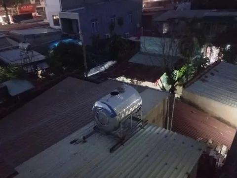 Rùng mình phát hiện bộ xương người trong bồn nước trên mái nhà ở Đồng Nai: Chủ nhà nói gì?