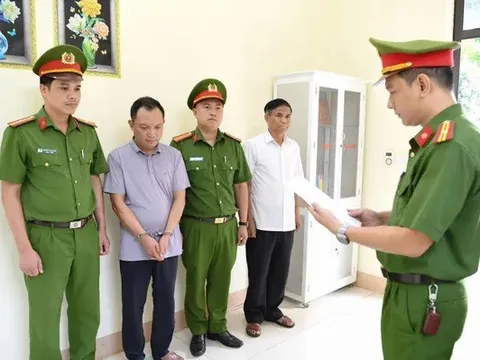 Vụ bắt giám đốc Công ty Athena Việt Nam sản xuất kem chống nắng giả: Hình ảnh và tên sản phẩm