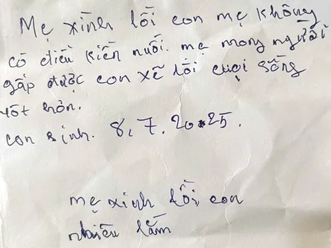 Vụ bé trai mới sinh bị bỏ rơi ở rừng cao su Đồng Nai: Tờ giấy viết tay nguệch ngoạc của người mẹ để lại có nội dung gì?