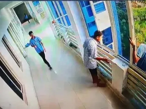 Camera tiết lộ sự thật đau lòng vụ nam sinh lớp 10 rơi từ tầng cao ký túc xá trường học xuống, tử vong thương tâm