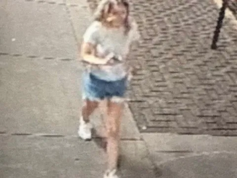 Nữ sinh viên mất tích bí ẩn sau khi rời quán bar: Camera tiết lộ hình ảnh cuối của nạn nhân