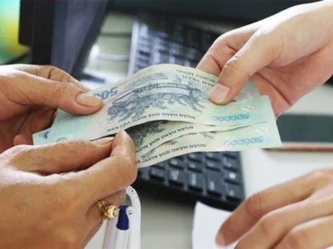 Nóng: Ai sắp bị chấm dứt hưởng trợ cấp thất nghiệp?