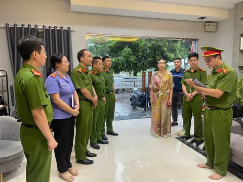 Vợ chồng trùm giang hồ Vi "ngộ"bị khởi tố tội trốn thuế: Danh tính người vợ