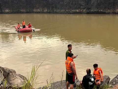 Vụ 3 thanh niên mất tích ở hồ Cá Sấu, Đắk Lắk: Một người bị rơi xuống hồ, 2 người nhảy xuống cứu đều bị nước cuốn trôi