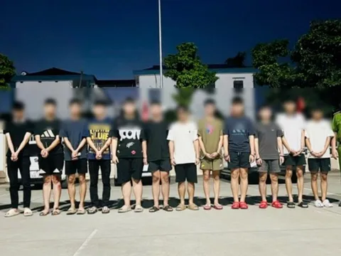 Vụ nhóm thanh niên gây rối ở Thường Tín: Thấy người yêu cũ livestream, nổi cơn ghen rủ bạn đi tìm "tình địch"