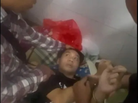 Clip: Cảnh sát ập vào nhà trọ, bắt giữ Lê Hoàng Nam