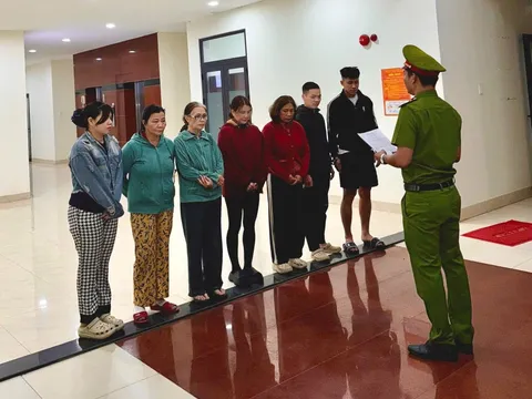 Bắt "nữ quái" cầm đầu đường dây lô đề 20 tỷ ở Đà Nẵng