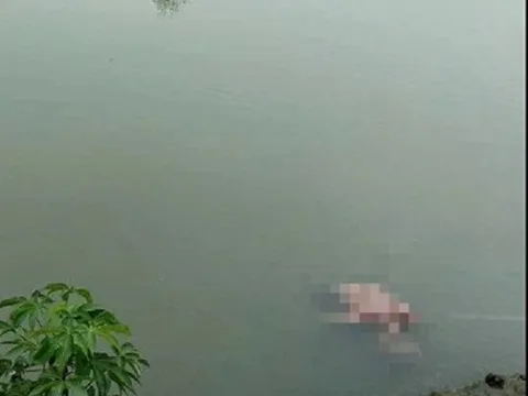 Phát hiện thi thể cụ ông có đeo chìa khóa trước bụng nổi trên sông Ngọc, TP.HCM