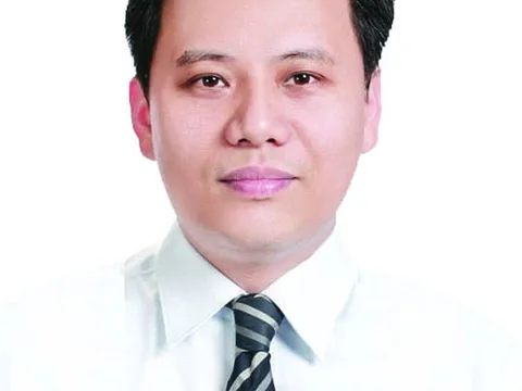 Bắt tạm giam ông Đỗ Hữu Tuấn, nguyên Phó Cục trưởng Cục An toàn thực phẩm Bộ Y tế