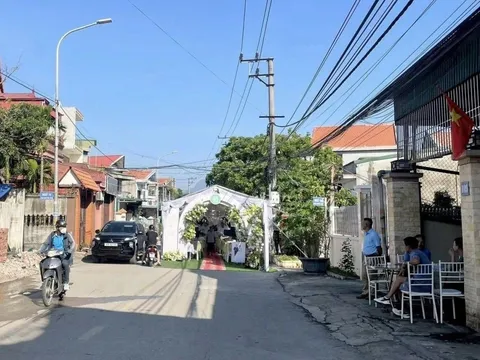 Dựng rạp dưới lòng đường: Không còn “nhẹ tay”, phạt đến 10 triệu đồng