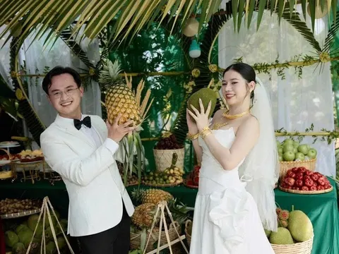 Đám cưới miền Tây “gây sốt” với 600 kg trái cây nhà trồng: Mỗi trái là một lời chào ngọt ngào