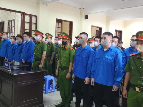 Chỉ vì một ánh mắt dẫn đến máu đổ:  Cả băng nhóm lao vào cuộc chiến giữa đêm