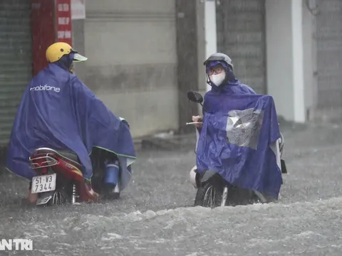 Cảnh báo: Miền Bắc hứng mưa lớn dồn dập, có nơi trên 150mm