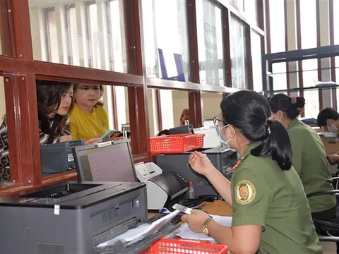 Thủ tục hành chính mới ban hành và được sửa đổi, bổ sung trong lĩnh vực quản lý xuất nhập cảnh, áp dụng từ 09/8/2024