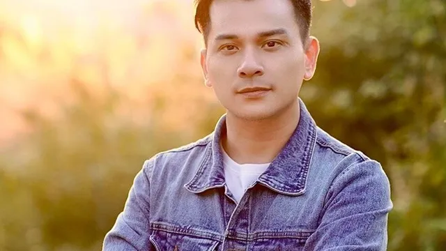 MC Danh Tùng: Trung thu đủ đầy là có đĩa hồng mẹ gọt, sự sum vầy bên mâm cỗ