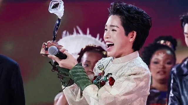 Hé lộ số tiền thưởng "khủng" của Đức Phúc khi trở thành Quán quân cuộc thi tại Nga, một dự định khiến nhiều người thêm ngưỡng mộ