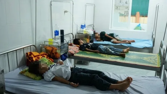 Hiệu trưởng lên tiếng về thông tin Hiệu phó không cho đưa học sinh bị ngộ độc đi viện ở Quảng Trị