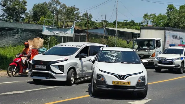 Lái ô tô đuổi theo taxi chở vợ về nhà ngoại rồi đập phá điên cuồng, Lê Hoàng Thư bị tạm giữ