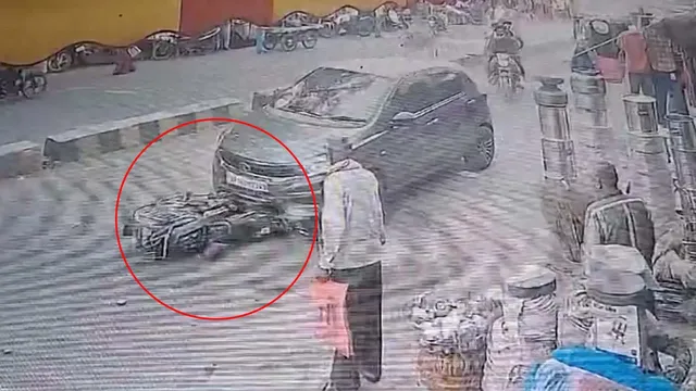 Video: Phẫn nộ trước cảnh ô tô gây tai nạn rồi bỏ trốn, kéo lê xe máy hơn 500 mét